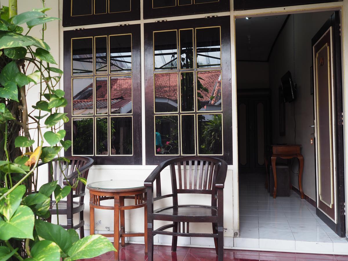 Diaga Grha Hotel Yogyakarta Exterior foto